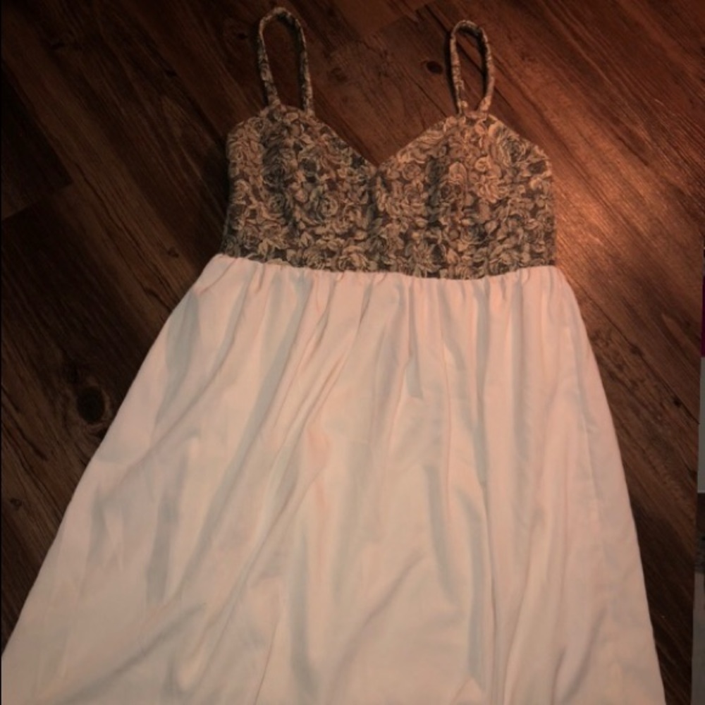 Short flowy dress